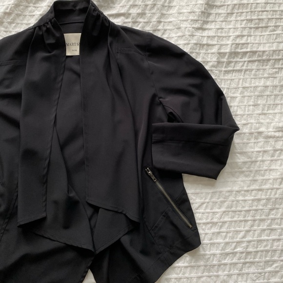 Excellent condition blazer - Picture 2 of 5